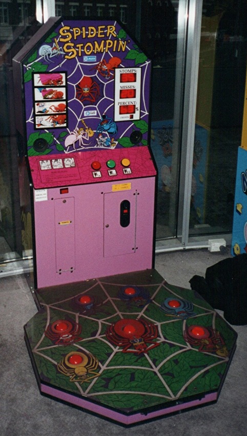 spider-stompin-arcade-game.jpg